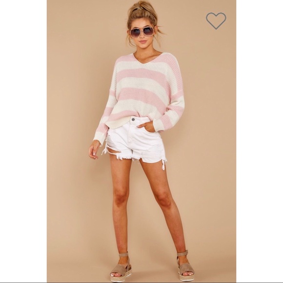 BOUTIQUE CLOSING MAKE AN OFFER - Picture 4 of 5